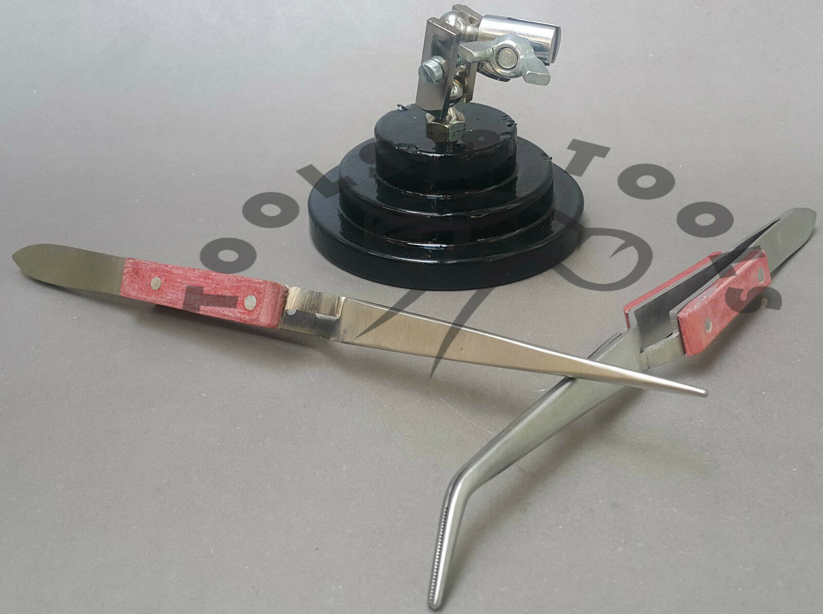thumbnail interactive-video image 1 of Blue Sky Third Hand Helping Tool With Cross Lock Fibre Grip Soldering Tweezers 1 of 4